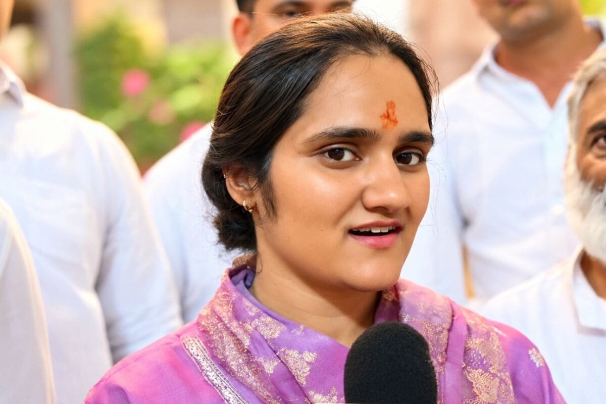 कौन हैं 25 साल की विनिता पूनिया जिन्होंने बीजेपी को उसके गढ़ में दी मात खाटूश्यामजी में कांग्रेस का परचम