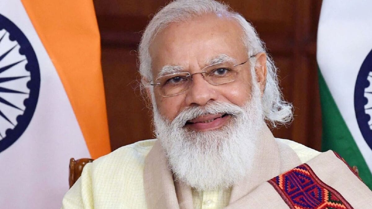 जब इन 6 एक्टर्स ने निभाया PM मोदी का किरदार, पर्दे पर जमकर बिखेरा जादू