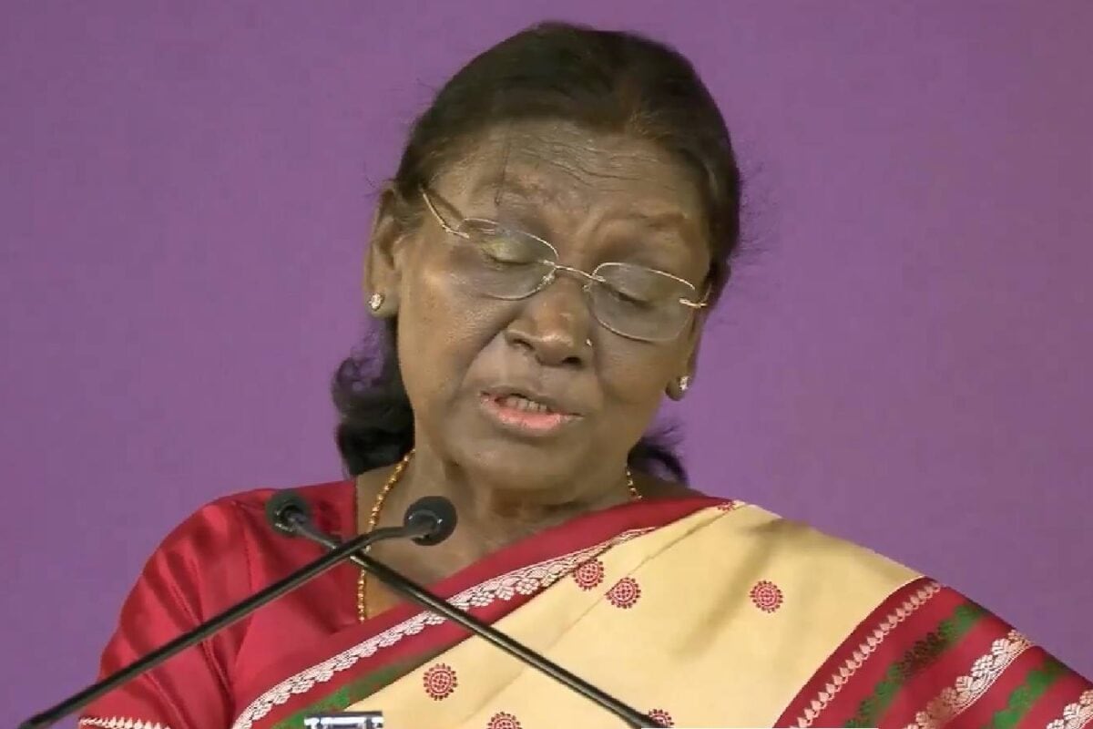 स्टार वही है जो रोशनी फैलाए अंधेरा नहींराष्ट्रपति मुर्मु के संदेश की सोशल मीडिया पर जमकर हो रही तारीफ