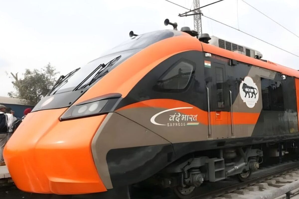 Vande Bharat Train : 2 कंपनियां बनाएंगी 80 वंदे भारत स्लीपर ट्रेन 35 साल तक संभालेंगी मेंटेनेंस का भी काम