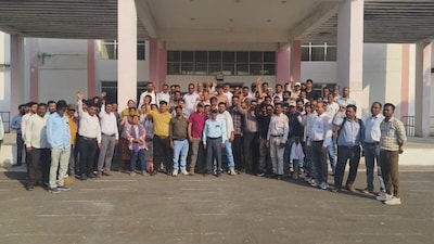 अब तक 3430 पटवारियों को नोटिस जारी किया जा चुका है.