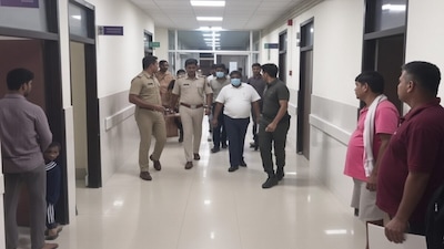 मुजफ्फरपुर निलंबित CO महेंद्र शुक्ला और राजस्व अधिकारी करुण करण गिरफ्तार