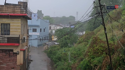 Rajasthan Weather: सुबह 7 बजे हिंडौन में छाया रात जैसा अंधेरा, दौसा-करौली में झमाझम बारिश से बढ़ी ठंड
