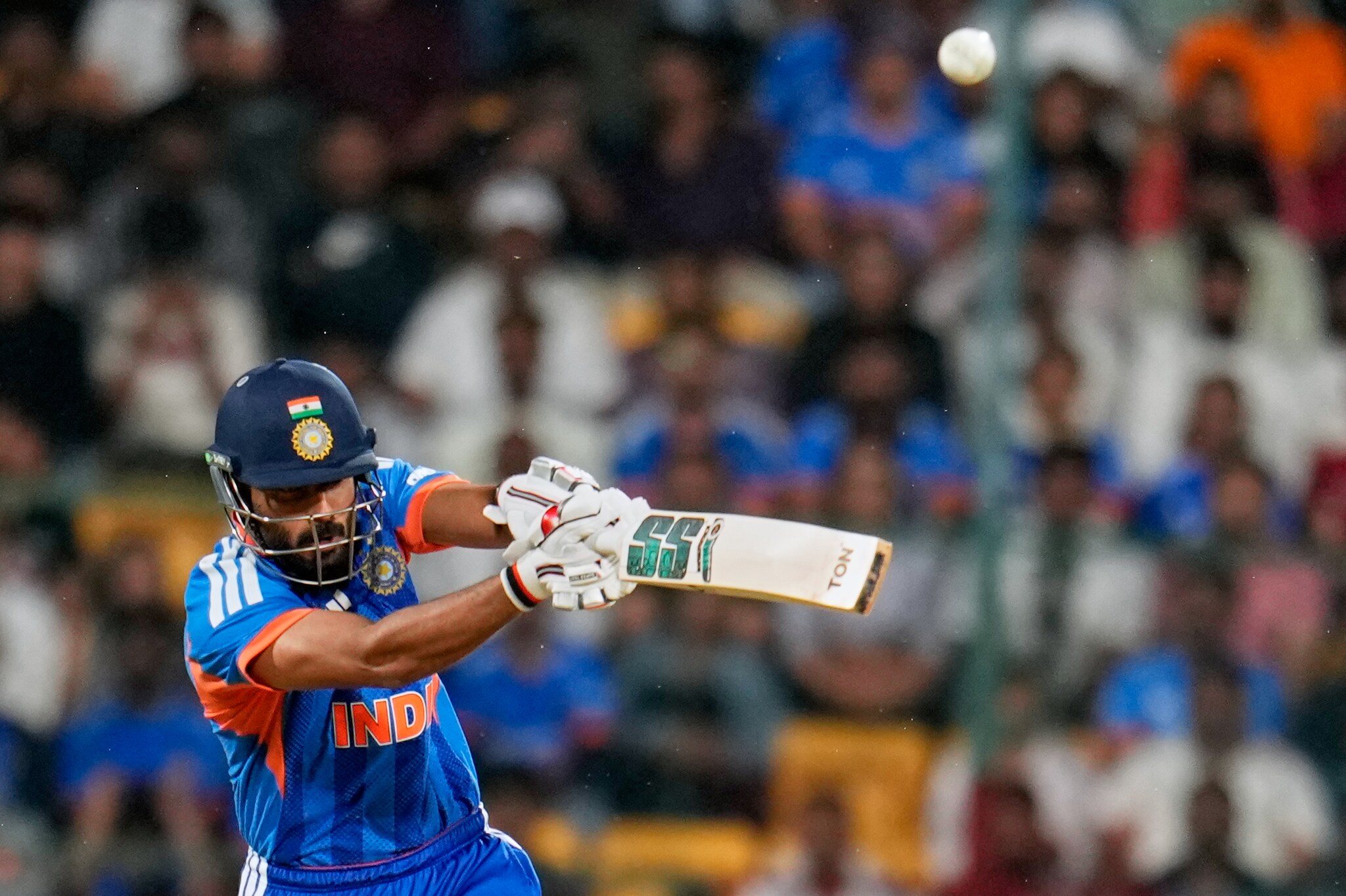 Naman Dhir create history, Naman Dhir Breaks Irfan Pathan Records, Naman Dhir highest score no 7, Naman Dhir scripts history, who is Naman Dhir, Naman Dhir struggle story, नमन धीर, नमन धीर रिकॉर्ड, नमन धीर टीम इंडिया, नमन धीर इरफान पठान 