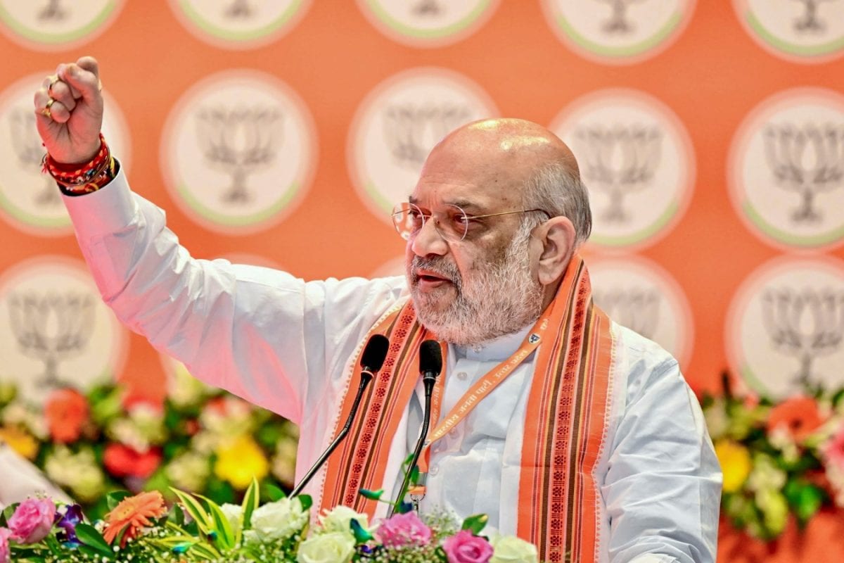 'UP में अंगद का पैर है BJP', अमित शाह का राहुल-अखिलेश को चैलेंज; वोट चोरी के आरोप पर संसद में बहस की दी चुनौती