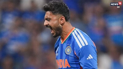 अक्षर पटेल ने की बुमराह की बराबरी
