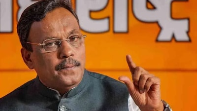 लखनऊ में बीजेपी की बैठक में विनोद तावड़े और चारों सह-प्रभारियों के साथ 2027 चुनाव की तैयारियों पर मंथन