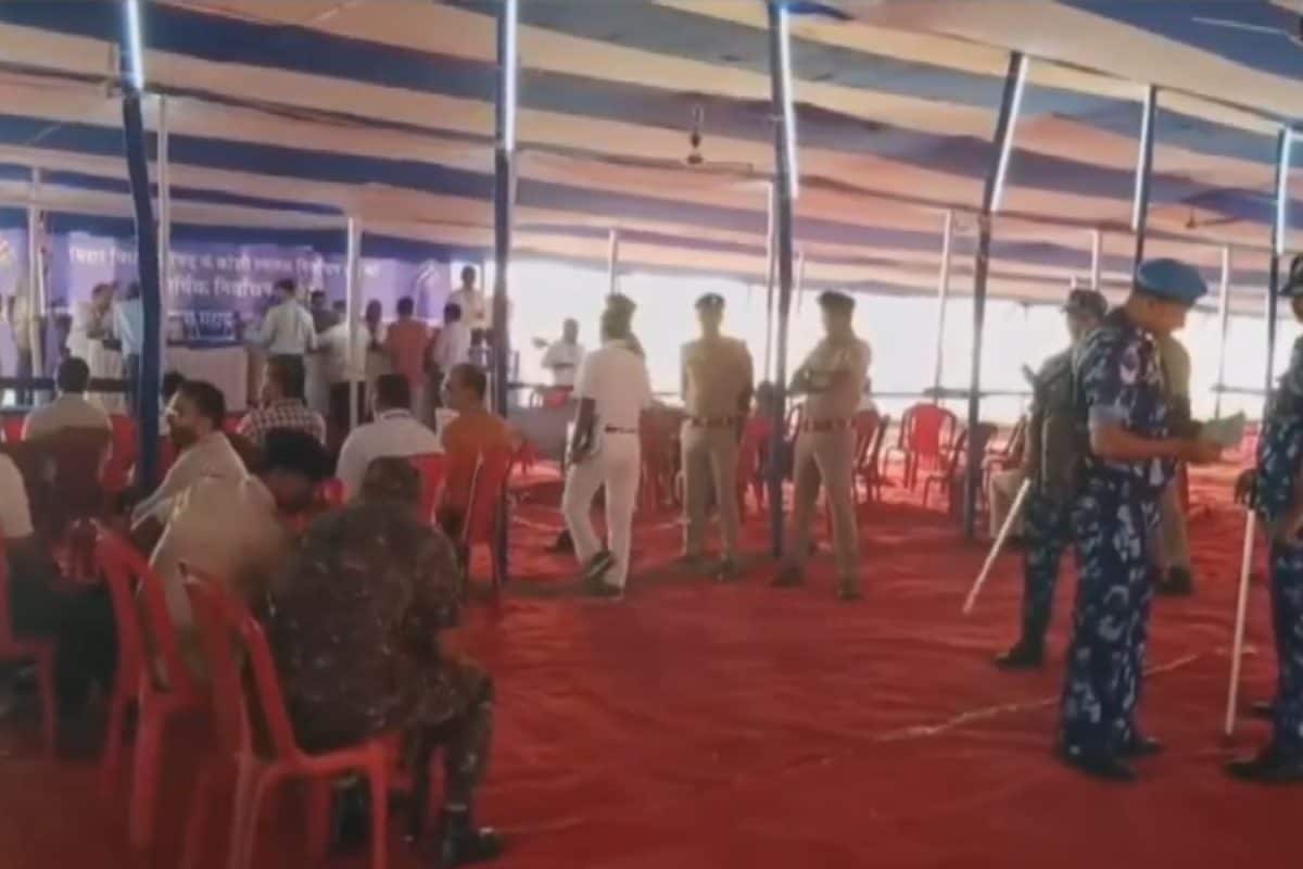 Bihar MLC Election Result: बांकीपुर मतगणना केंद्र पर बैलेट बॉक्स खुलते ही हंगामा, CCTV को लेकर संजीव सिंह ने जताई आपत्ति