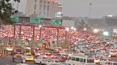 दिल्ली-गुरुग्राम बॉर्डर पर शुक्रवार को लगा महाजाम.