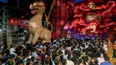 चोरबागान दुर्गा पूजा पंडाल को मिला सर्वश्रेष्ठ दुर्गा पूजा सम्मान 2026.