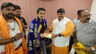 गौतम गंभीर ने उज्जैन में महाकाल के दर्शन किए.
