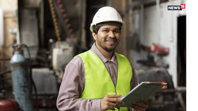 UPSSSC JE Vacancy : मुख्य परीक्षा के लिए शॉर्टलिस्ट PET 2025 स्कोर से किया जाएगा.