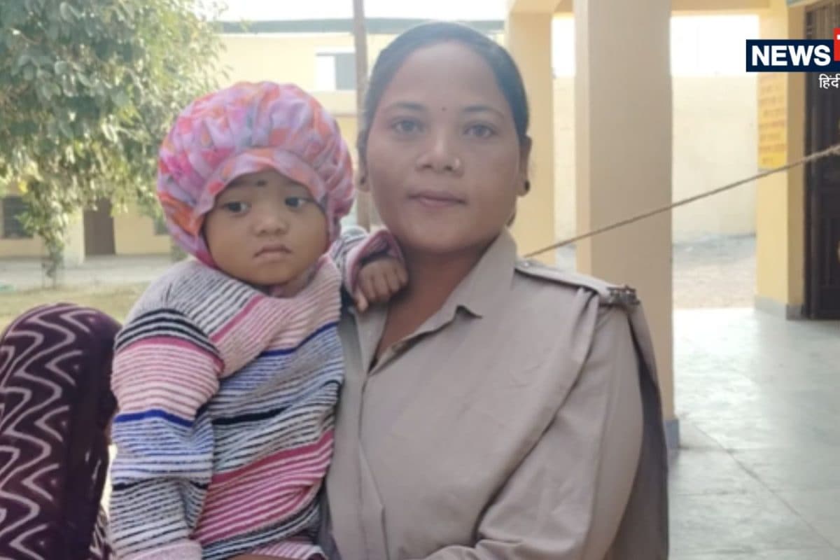 Rajasthan Constable Antima Sahariya Balances Motherhood and Electoral Duty in Jhalawar