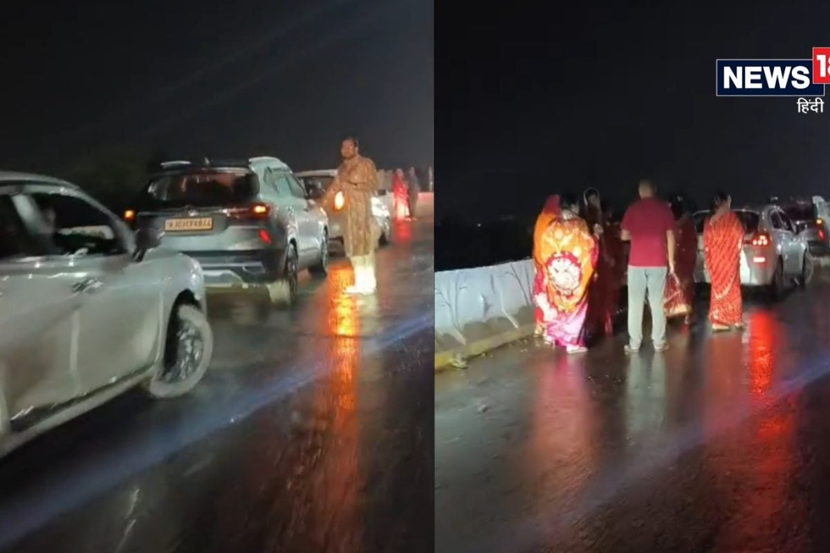 Karwa Chauth Moon Pic : अलवर में घरों से नहीं दिखा करवाचौथ का चांद, पुलिया पर पहुंची महिलाएं