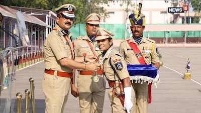Kuhoo Garg IPS SVPNPA: आईपीएस कुहू गर्ग बैडमिंटन खिलाड़ी रह चुकी हैं
