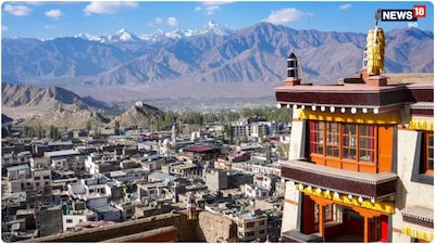 पीएम मोदी लेह में 5 बड़ी परियोजनाओं की शुरुआत करेंगे. (पीटीआई)