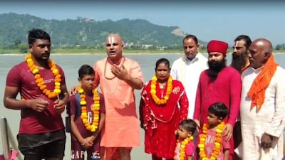 पीलीभीत के रहने वाले माहिद ने अपनाया हिंदू धर्म.