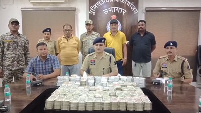 खैर लकड़ी तस्करों के खिलाफ पुलिस की बड़ी कार्रवाई.