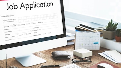 DSSSB Recruitment 2026, DSSSB Vacancy 2026: दिल्ली में नौकरियां निकली हैं.