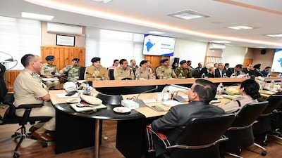 बैठक की शुरूआत में लवली प्रोफेशनल यूनिवर्सिटी और चितकारा यूनिवर्सिटी में हुई हालिया घटनाओं पर प्रस्तुति दी गई.