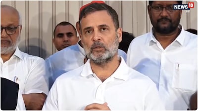 राहुल गांधी ने कहा कि लोकतंत्र बहाली तक उनका संघर्ष जारी रहेगा.