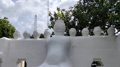 कोठी थाना में स्थापित रावण की प्रतिमा. (फाइल फोटो)