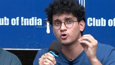 सीजेपी ने हिरासत से छूटने के बाद प्रेस कॉन्‍फ्रेंस की. (ANI)