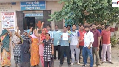 अलवर अस्पताल सफाई कर्मचारी हड़ताल,