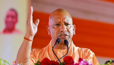 UP Cooks Receive Diwali Gift as Yogi Government Triples Monthly Honorarium to Rs 3000