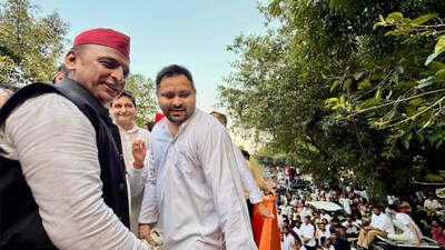 राहुल गांधी के विरोध प्रदर्शन में तेजस्वी यादव और अखिलेश यादव प्रमुखता से नजर आए.