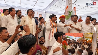 प्रदेश कांग्रेस अध्यक्ष गोविंद सिंह डोटासरा के जन्मदिन पर दूदू में आयोजित कार्यक्रम में हंगामा