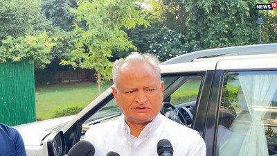  राजस्थान में पंचायत चुनाव से पहले पूर्व मुख्यमंत्री अशोक गहलोत ने भाजपा सरकार पर तीखा हमला बोला