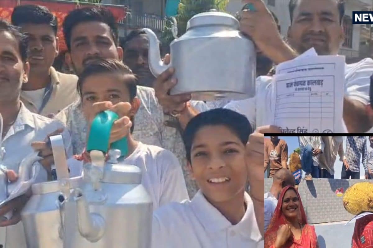 राजस्थान पंचायत चुनाव: कहीं हाथ में केतली, कहीं सिर पर कटहल, वोट मांगने का महिलाओं का गजब अंदाज