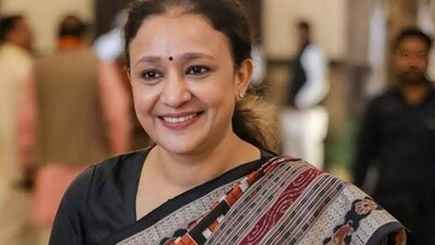 कांग्रेस प्रदेश अध्यक्ष आराधना मिश्रा मोना.