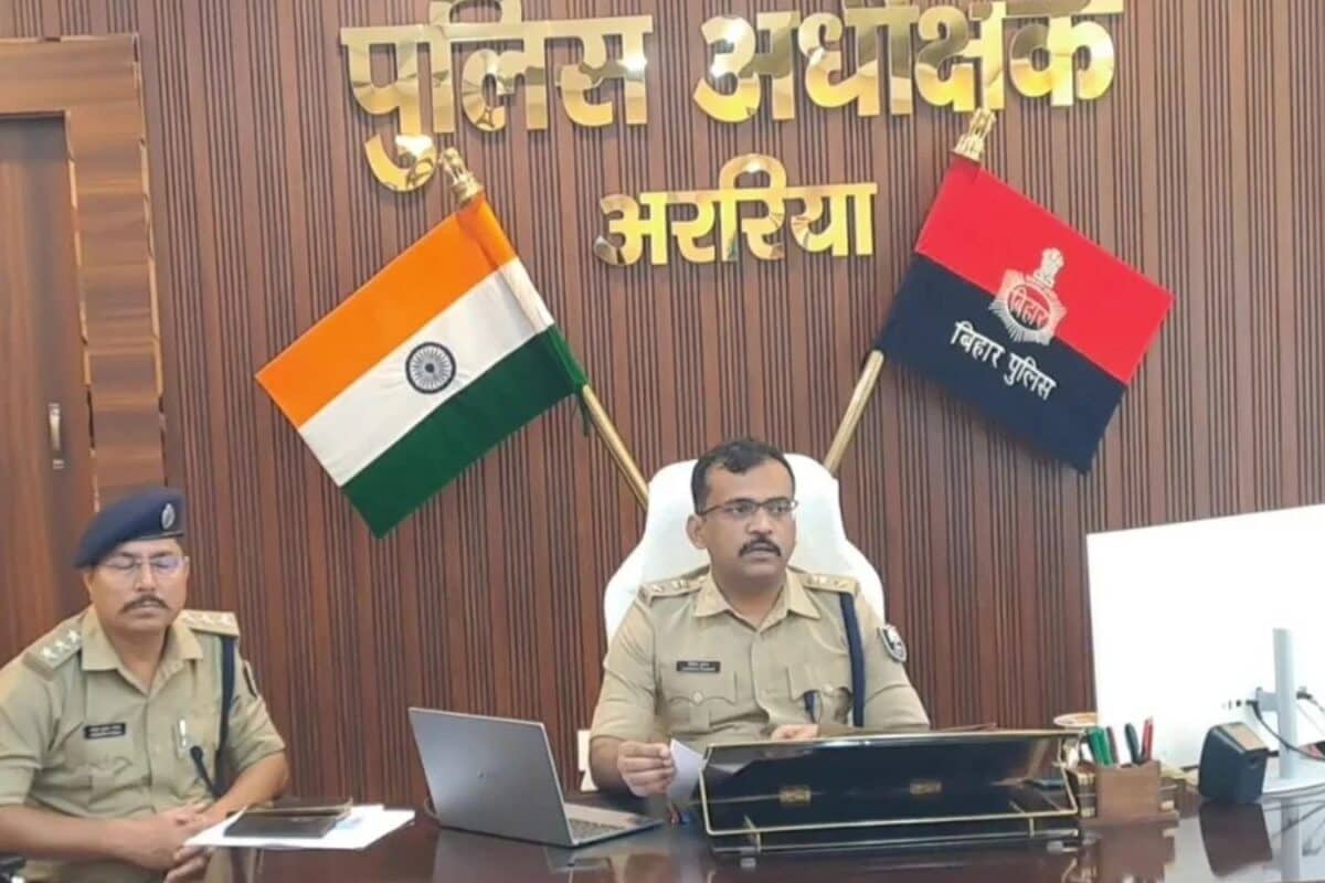 नेपाल बॉर्डर पर विदेशी नागरिकों के ठहरने को लेकर सख्ती, होटल और गेस्ट हाउस संचालकों को अररिया एसपी की कड़ी चेतावनी