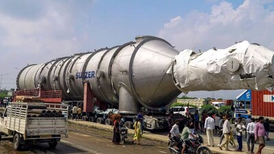 बेल्जियम वेसल को लेकर रवाना हुआ बाहुबली ट्रक पहुंचा गाजीपुर.