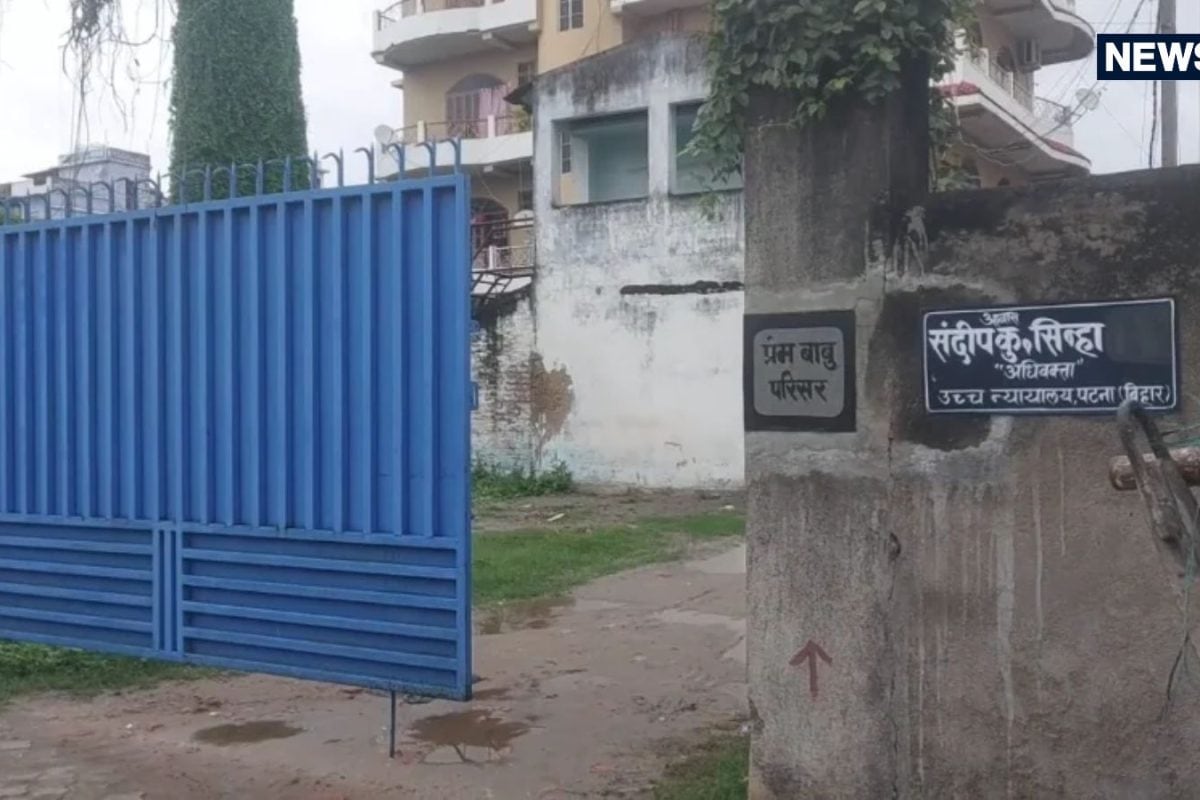 AK-47 केस में NIA का बड़ा एक्शन, पटना हाईकोर्ट के वकील हुए अरेस्ट, परिवार बोला- फंसाया जा रहा...