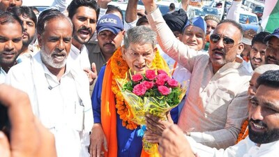 पूर्व सीएम हरीश रावत इन दिनों धन्यवाद और जनसंवाद यात्रा कर रहे. फोटो- हरीश रावत फेसबुक पेज