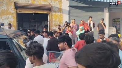 आबादी क्षेत्र में नॉनवेज ढाबा खोलने पर भड़के ग्रामीण