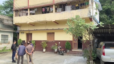 चांडिल में आधी रात डकैती से दहशत, बंदूक की नोक पर लूटे गहने