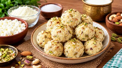 फटे दूध से बनाएं शाही ड्राई फ्रूट्स लड्डू, आसान रेसिपी (इमेज AI)