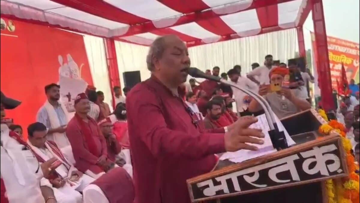 संजय निषाद का विवादित बयान: 'हाथ उठाए तो काट दो, जमानत हम कराएंगे'