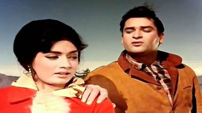 नई दिल्ली: बॉलीवुड एक्टर शम्मी कपूर हिंदी सिनेमा के उन कलाकारों में शामिल रहे, जिन्होंने हीरो की पुरानी इमेज को बदलकर रख दिया. उनका स्टाइल दूसरे अभिनेताओं से काफी अलग था. हालांकि, इस मुकाम तक पहुंचना उनके लिए आसान नहीं था. फिल्मी परिवार से ताल्लुक रखने के बावजूद उन्हें शुरुआती करियर में लगातार स्ट्रगल करना पड़ा. (फोटो साभार: IMDb)