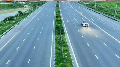इटावा के ताखा तहसील में 88.14 हेक्टेयर जमीन पर इंडस्ट्रियल कॉरिडोर विकसित किया जाएगा