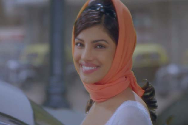 Teri Meri Kahaani First Look Priyanka S 30 Different Looks