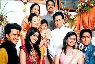 wallpapers Amit Deshmukh Aditi Pratap the deshmukh family welcomes a new