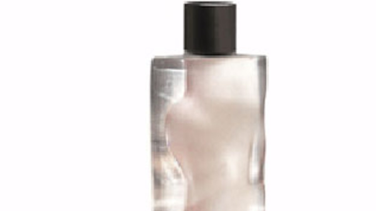 Your signature perfume may harm your lungs