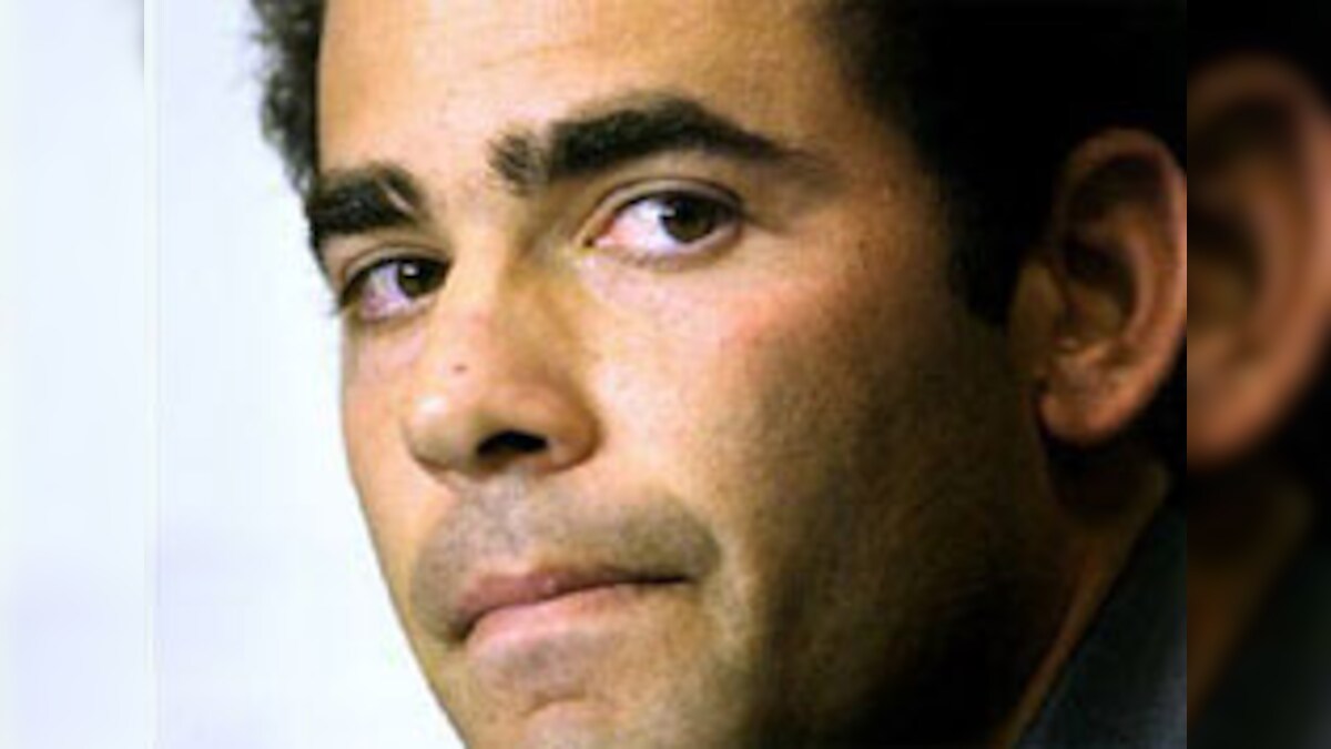 'Pistol' Pete Sampras returns to court