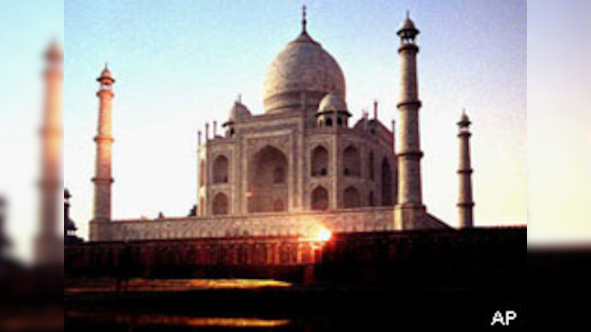 Was Mumtaz really buried at Taj Mahal? - News18