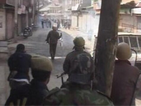 Srinagar: 1 killed, 6 injured as protest turns violent